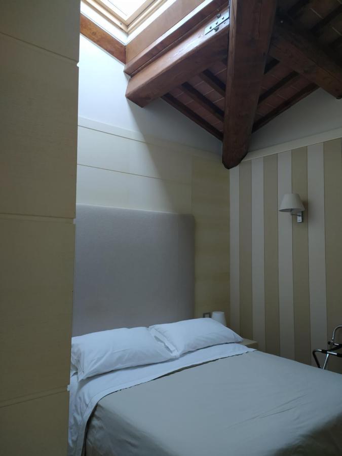 Molo73 Hotel Empoli Bagian luar foto