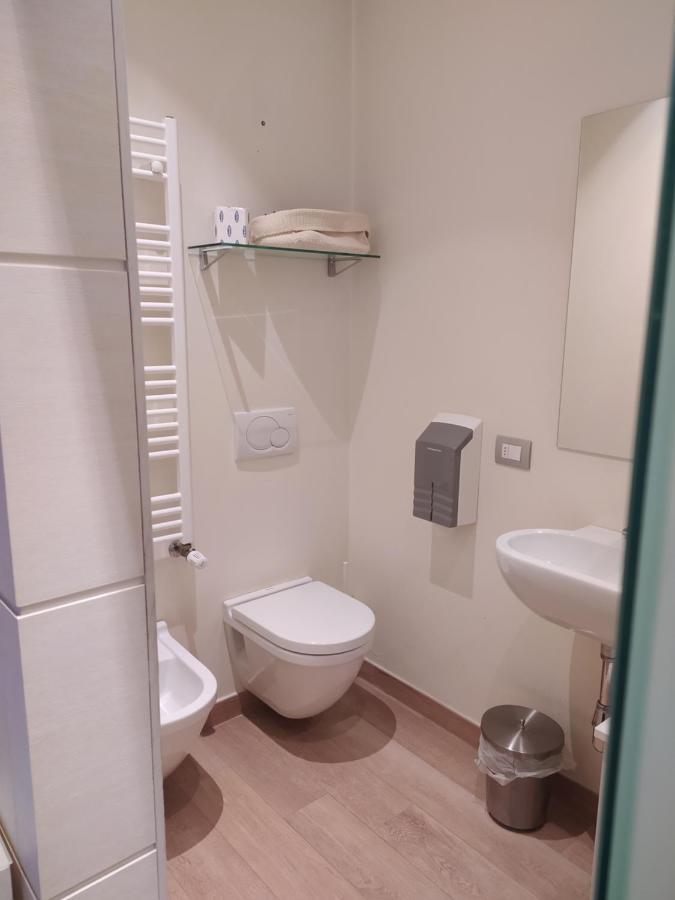 Molo73 Hotel Empoli Bagian luar foto